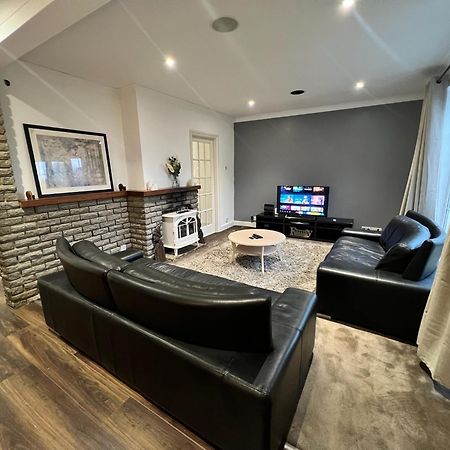 Cozy 3 Bedroom House, Greenwich, London Abbey Wood المظهر الخارجي الصورة