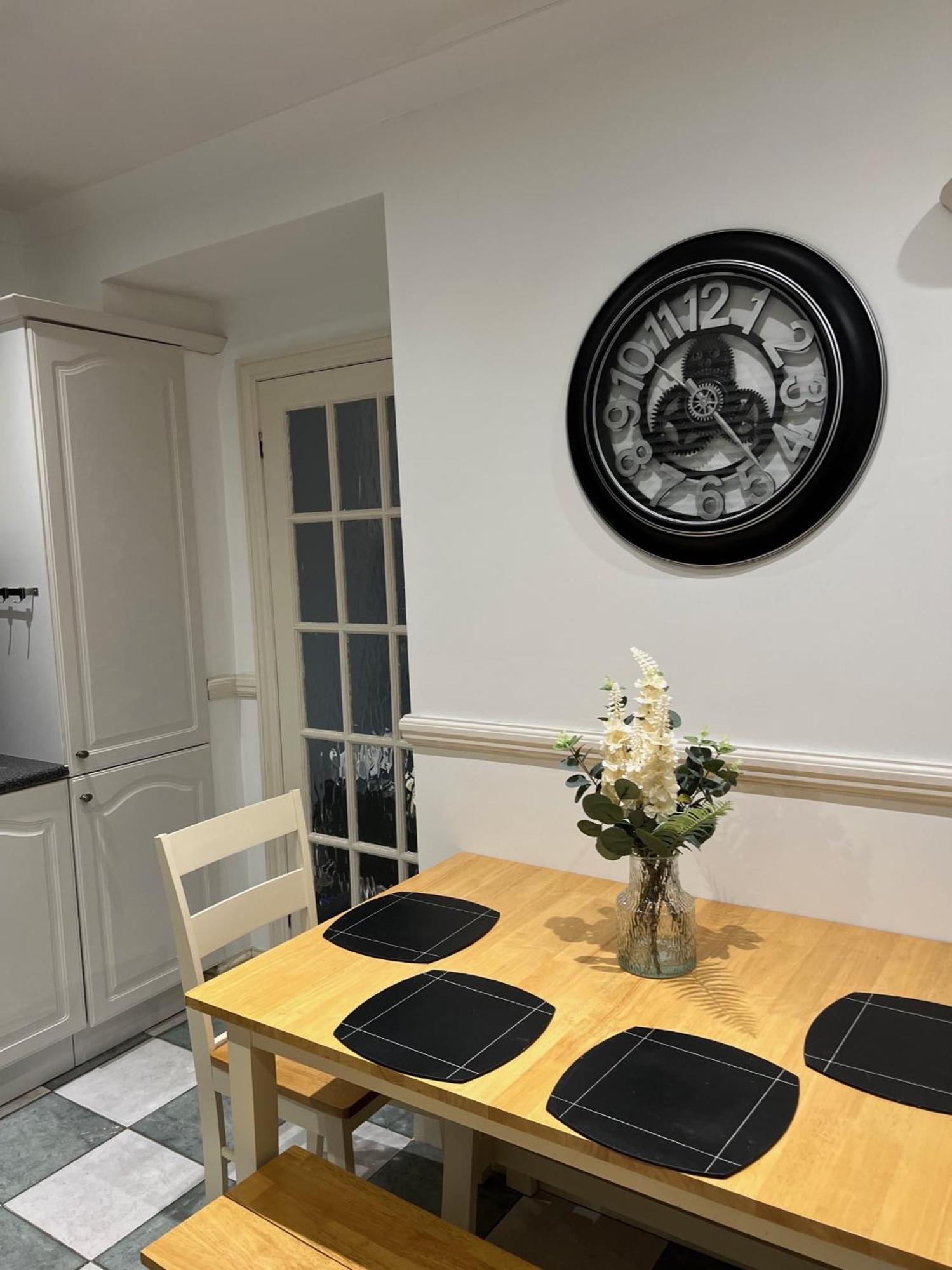 Cozy 3 Bedroom House, Greenwich, London Abbey Wood المظهر الخارجي الصورة
